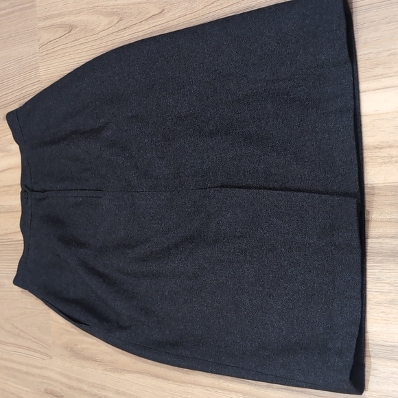 Quality Charcoal Grey Wool Blend Midi Pencil Skirt - Picture 7 of 10